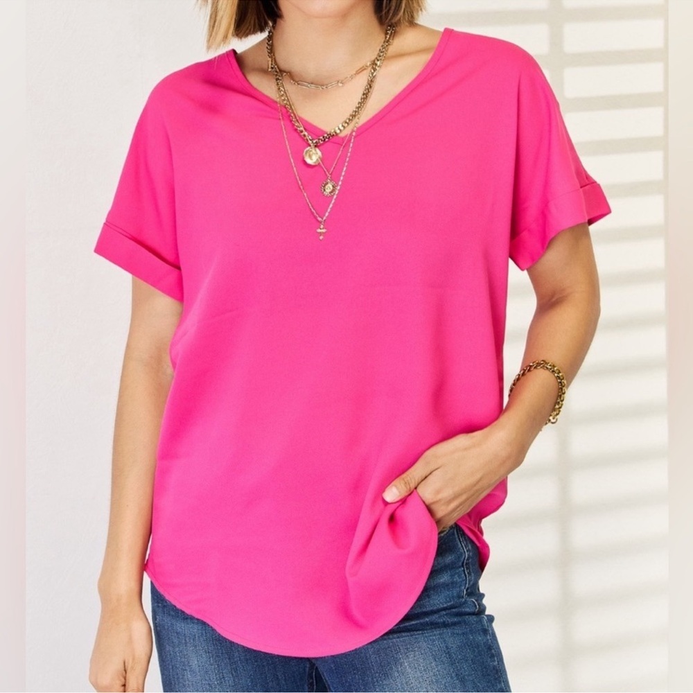 Zenana NWOT Pink Rolled Cuff V Neck Tee Shirt size 1X - Picture 2 of 10